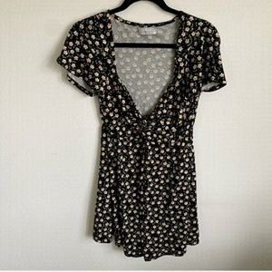 Urban Outfitters Ditsy Floral Short Sleeve Mini Dress • Black Yellow • M Medium